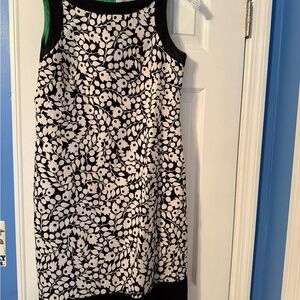 Black & White Floral Sleeveless Shift Dress